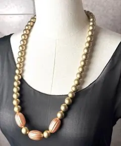 ゴールドカラー　ビーズネックレス