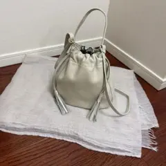 【AULENTTI/オウレンティ】レザー 巾着 ショルダーバッグ 2wayのサムネイル
