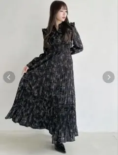 dazzlin フラワープリーツワンピース