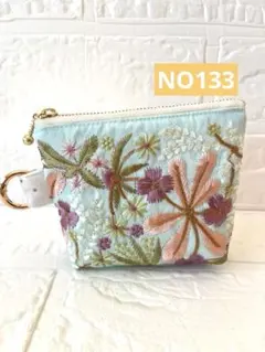 インド刺繍リボン　マチ有りフワフワキルトミニポーチ