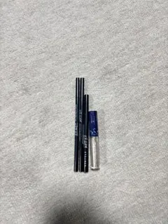 リキッドアイライナーとアイライナーペンシルセット