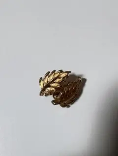 葉っぱデザイン ゴールドヴィンテージ イヤリング