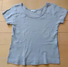 ELLE PLANETE　半袖 Tシャツ　モスグリーン　サイズ 38のサムネイル