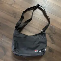FILA ブラック ショルダーバッグ