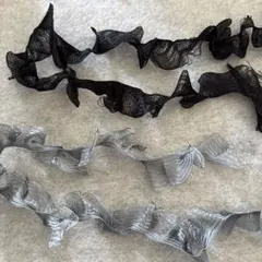 黒、ブルーグレー。フリルレースリボン 約2cm幅