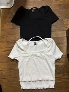 shein クロップドTシャツ　2枚セットのサムネイル