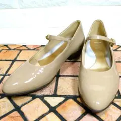 極美品 fitfit パンプス ローヒール 23cm エナメル アーモンドトゥ