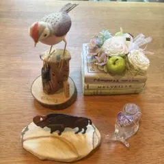 オブジェ4点セット　鳥とバイソン、カタツムリ、本の花