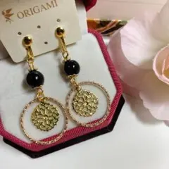 新品未使用 艶ありブラック玉 サークルイヤリング