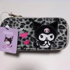 【正規品】未使用品　サンリオ クロミ ヒョウ柄 多機能ポーチのサムネイル