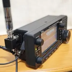アイコム IC-705+社外品背面クーリングファン+純正スタンド MBF-705