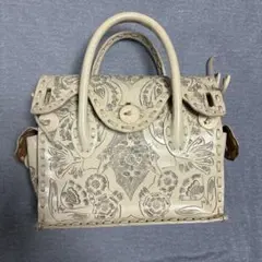 GRACE CONTINENTAL Carving Tribes キナリ