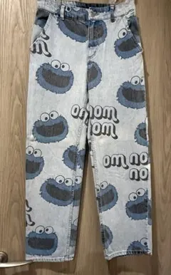 H&M クッキーモンスター柄 デニムパンツ　セサミストリートのサムネイル