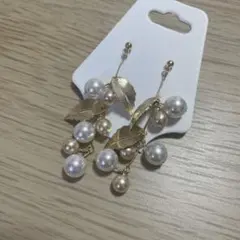 パールとリーフのピアス