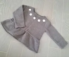 【美品】裏起毛トップス　フラワーデザイン　グレー　80cm