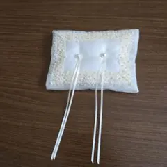 エレガントなリングピロー