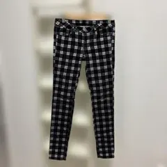 チェック柄スキニーパンツ ブラック・ホワイト　GU