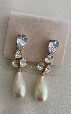 Dior Tribales ピアス 2セット キャッチ紛失 - メルカリ
