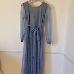 ライトブルー ドット柄 パーティードレス　ペチコート付き