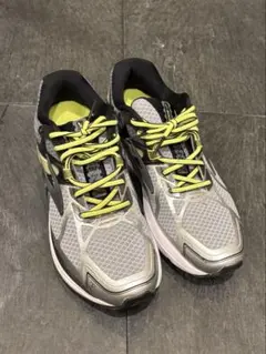 Brooks ランニングシューズのサムネイル
