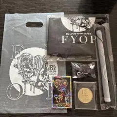 B'z Premium席専用オリジナルグッズ + 銀テ Amazon.co.jp: B'z ビーズ Premium席 限定グッズ 銀テープ リスト