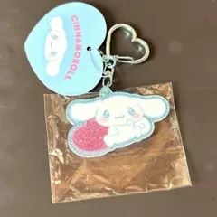 シナモンロール　アクリル　キーホルダー　キーリング　キラキラ　Sanrio