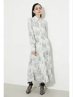 rienda ラインフラワープリーツワンピース S リエンダ シャツ 長袖