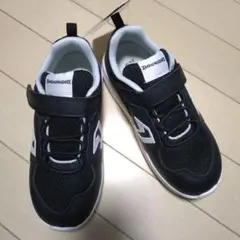 新品未使用。デジカライズスニーカー 黒20.0cm