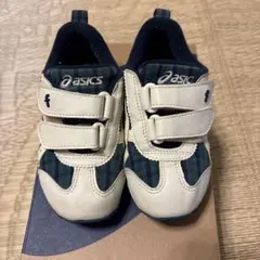 familiarチェック　靴のサムネイル