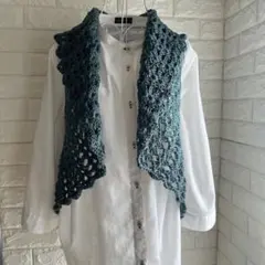 ダークグリーン　ベスト　かぎ編み　ハンドメイド
