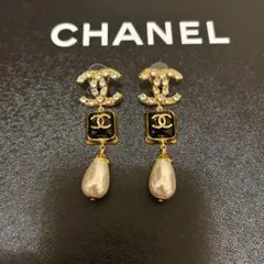 新品同様 シャネル CHANEL ピアス ココマーク ハート 黒 金 25年製 