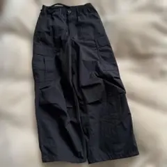 GU スーパーワイドカーゴパンツ。S