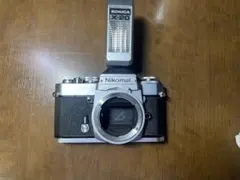 ジャンク 品 ニコマート 一眼レフカメラ 本体のサムネイル