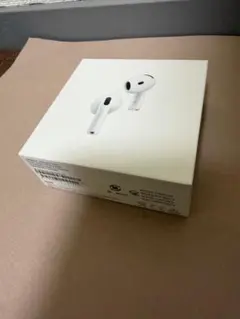 新品未使用　Apple AirPods 4 白　アクティブノイズキャンセリング