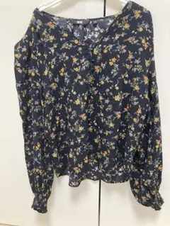 UNIQLO 花柄 長袖ブラウス Mサイズ ネイビー