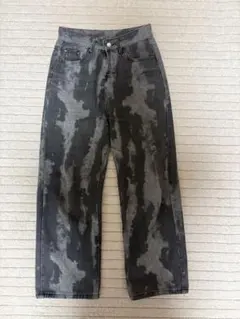 グレー迷彩柄ワイドレッグデニムパンツ