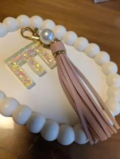 ホログラム Eモチーフ チャーム