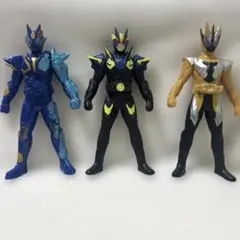 仮面ライダーゼロワン　ランペイジバルカン　シャイニングアサルトホッパー　サウザー