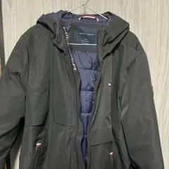 TOMMY HILFIGER ブラック ダウンジャケット