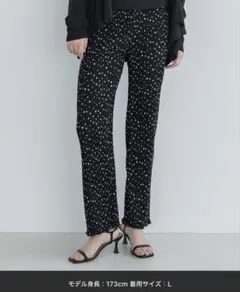 coca ドットプリーツゆるレギンスパンツ