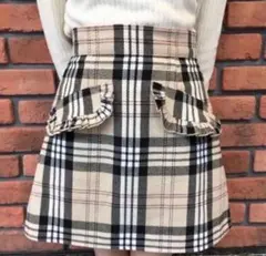 ホツレあり evelyn チェック柄ミニスカート フリルポケット(フェイク)付き