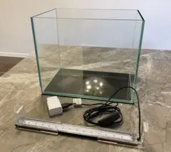 ガラス水槽 30cm GEX LEDライト付き