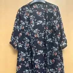 ネイビー 花柄 五分袖 カーディガン　シアーシャツ　ロングシャツ　ウエストマーク