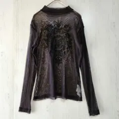 L'EQUIPE　YOSHIE INABA 刺繍入りブラックハイネックLのサムネイル