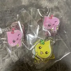 しずくちゃん　アクリルめじるしチャーム　うるおいちゃん2個 ハニーちゃん1個