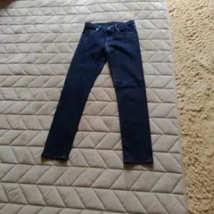 UNIQLO スリムストレートデニム