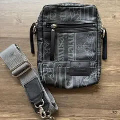 Vivienne Westwood 本革ショルダーバッグ 縦型 ポシェット 総柄