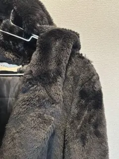 AZUL ブラック フード付きファーコート