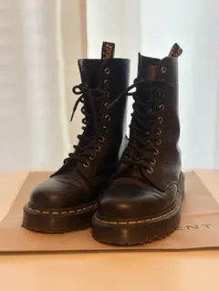 ドクターマーチン 10ホールブーツ