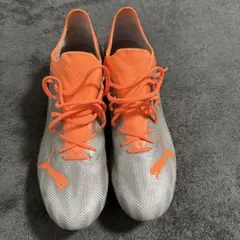 PUMA ULTRA シルバー/オレンジ サッカーシューズ
